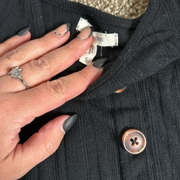 Maurice’s Black Button Tank Top - Picture 2 of 2